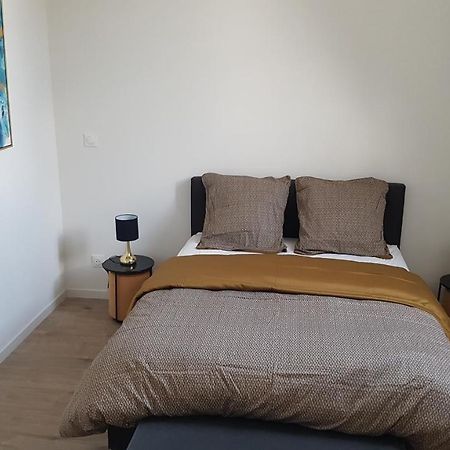 شقة L'Aurore Doree, Duplex Renove - Parking Prive - Wifi Gratuit سانت كونتان المظهر الخارجي الصورة